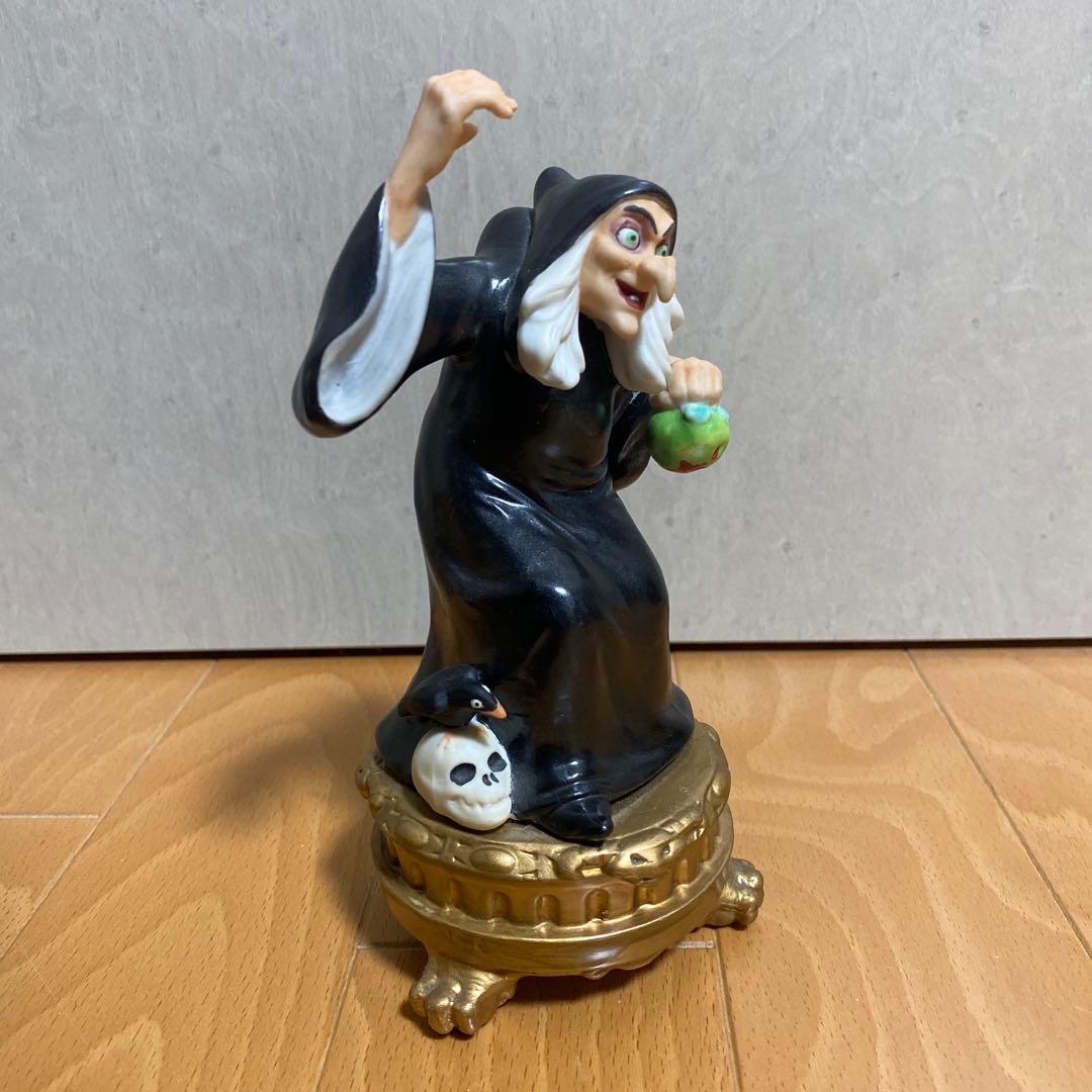 Disney Store商品　ヴィランズ　ウィックド・ウィッチ 陶器　フィギュア