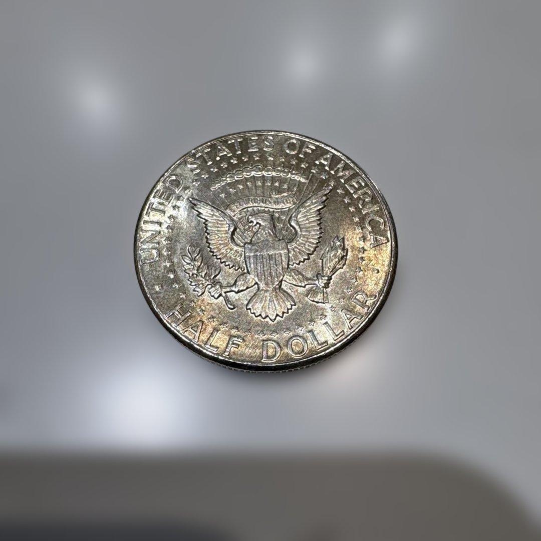 【1964年】ハーフダラー銀貨1枚 【1963年】クウォーターダラー銀貨1枚