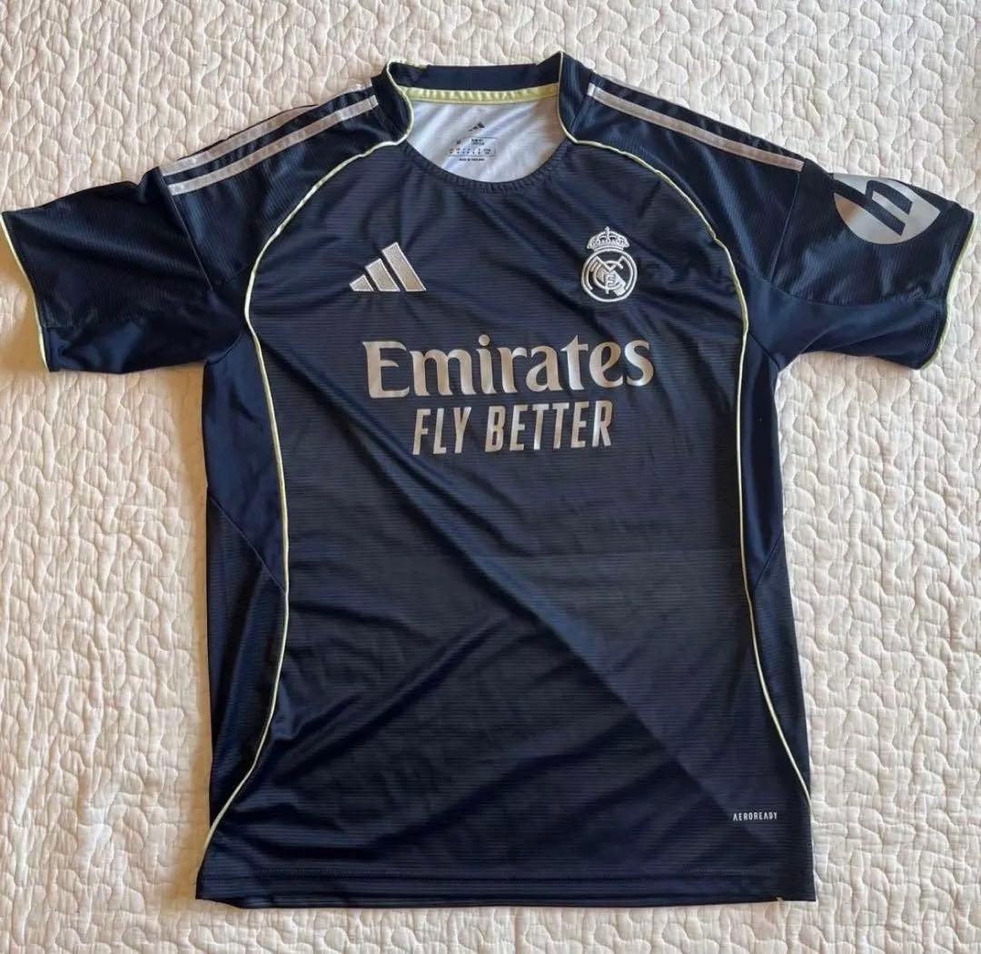 【新品】レアルマドリード アウェイユニホーム Mサイズ