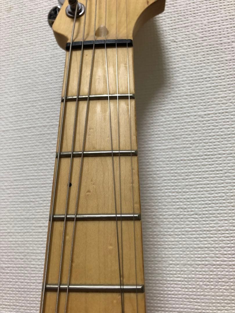 セルバ　SELVA エレキギター　軽量　超低弦高