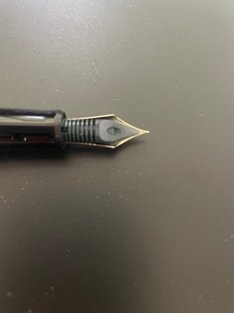 pilot カスタム743 Fニブ