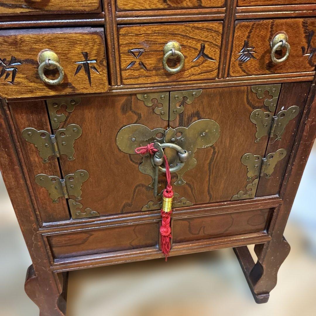 李朝風 薬棚 18杯 真鍮金具 アジアン家具　薬箪笥　アンティーク調　横浜現地