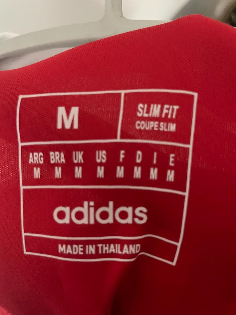 アーセナル冨安ユニ（赤・新品未使用・タグ、袋付き）