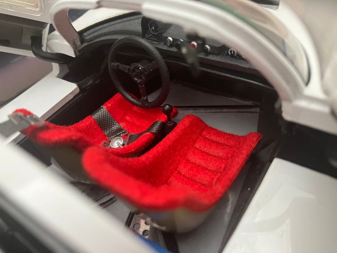 EXOTO ポルシェ 910 1/18