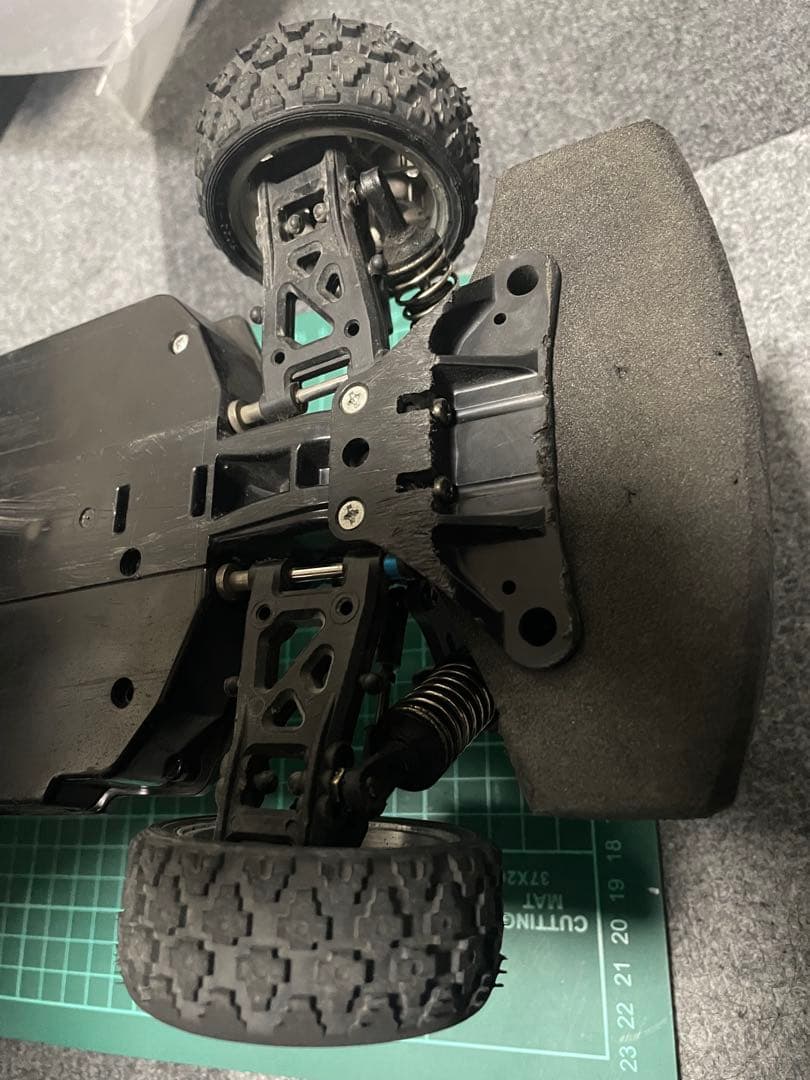 タミヤ　TT02 TYPE-Sシャーシ スバル　インプレッサ　ボディ