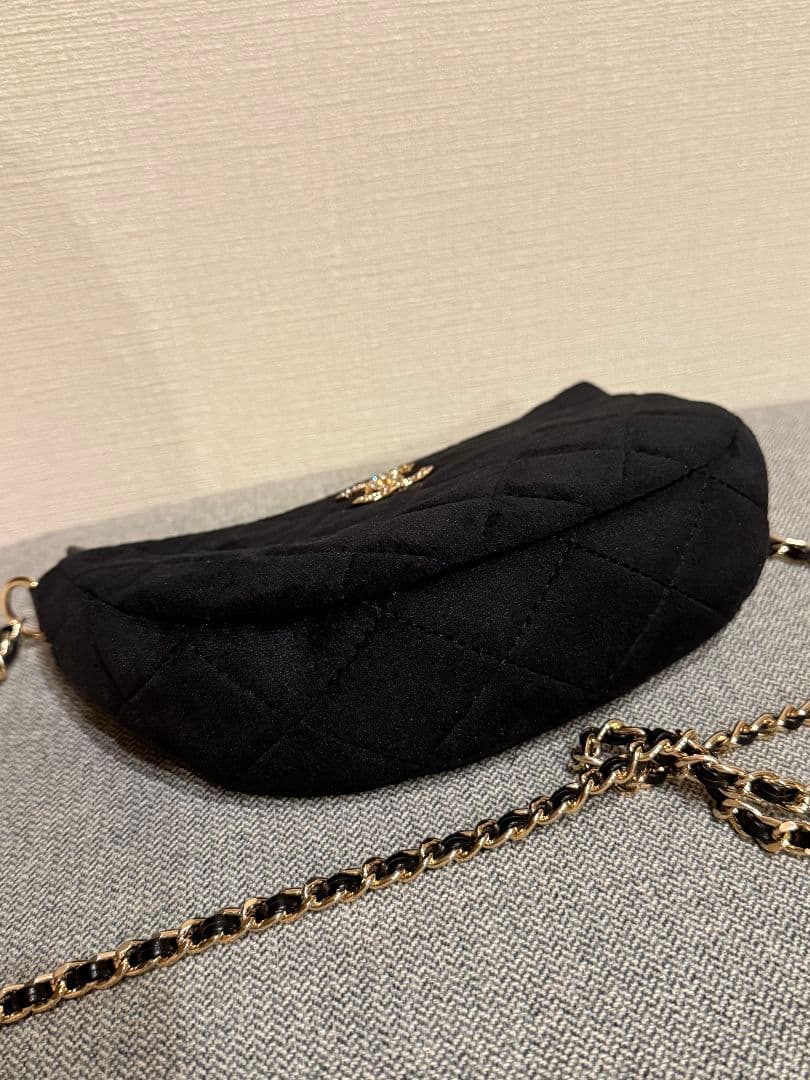 キルティング ショルダーバッグ　ブラック　ノベルティ非売品