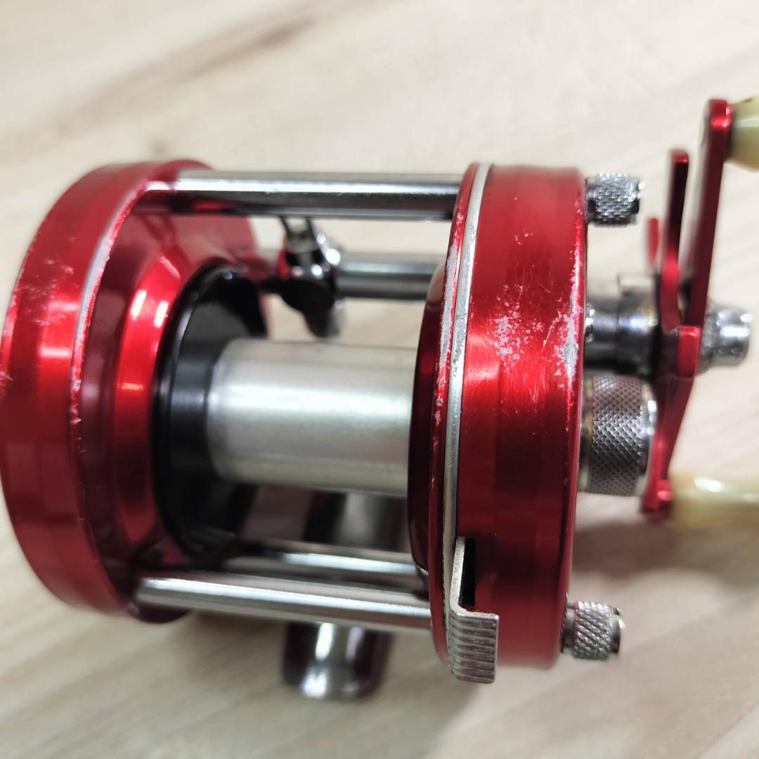 ☆ABU GARCIA アブ アンバサダー 5000　ビンテージリール　赤