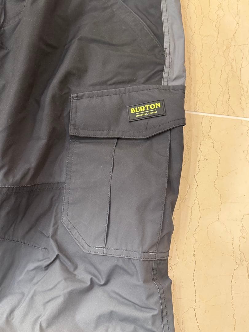 一回のみ使用　BURTON スノーボードパンツ ブラック/イエロー M