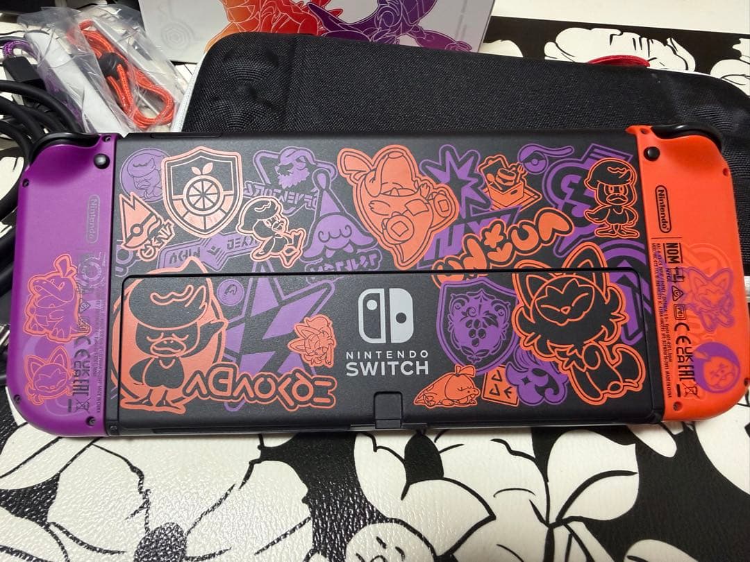めろさん専用！Nintendo Switch 有機ELモデル スカーレット・バ…