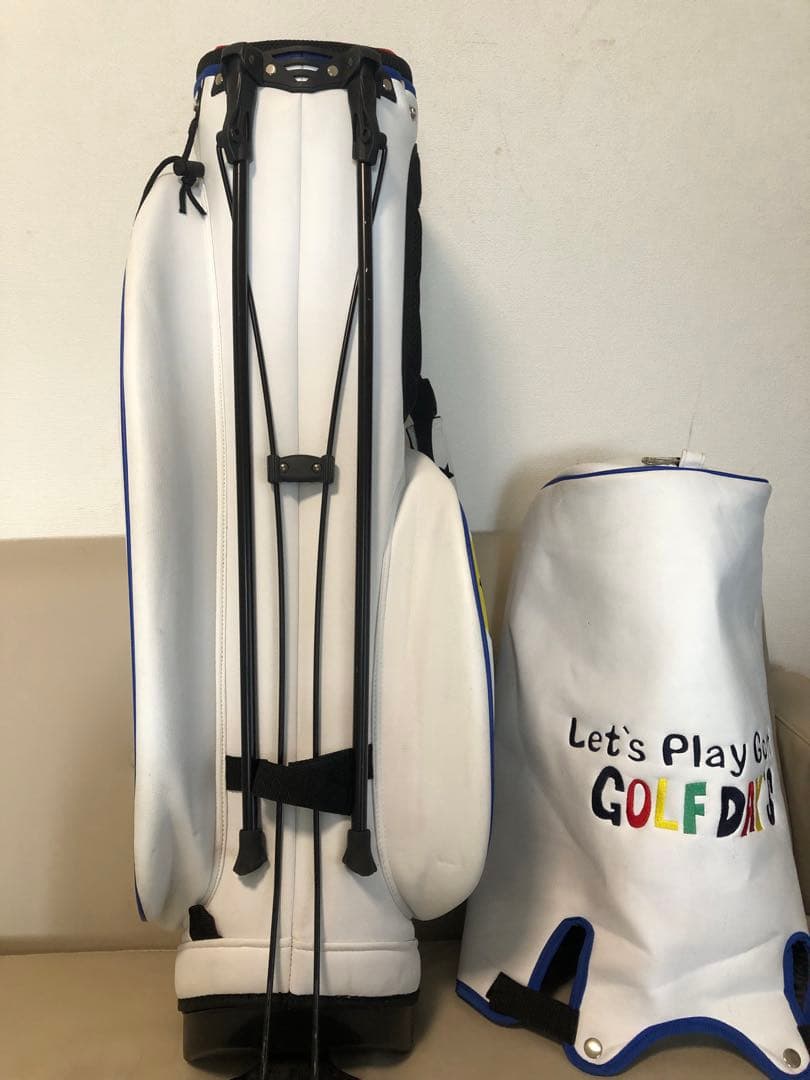 【送料込み】大人気　ブルーティーゴルフ　スマイル　キャディバッグ　ゴルフバッグ
