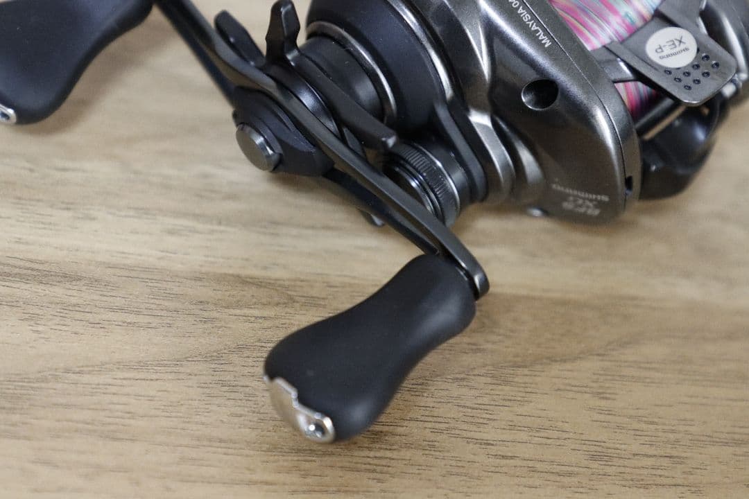 シマノ 25SLX BFS XG Right 右ハンドル ベイトリール 未使用品