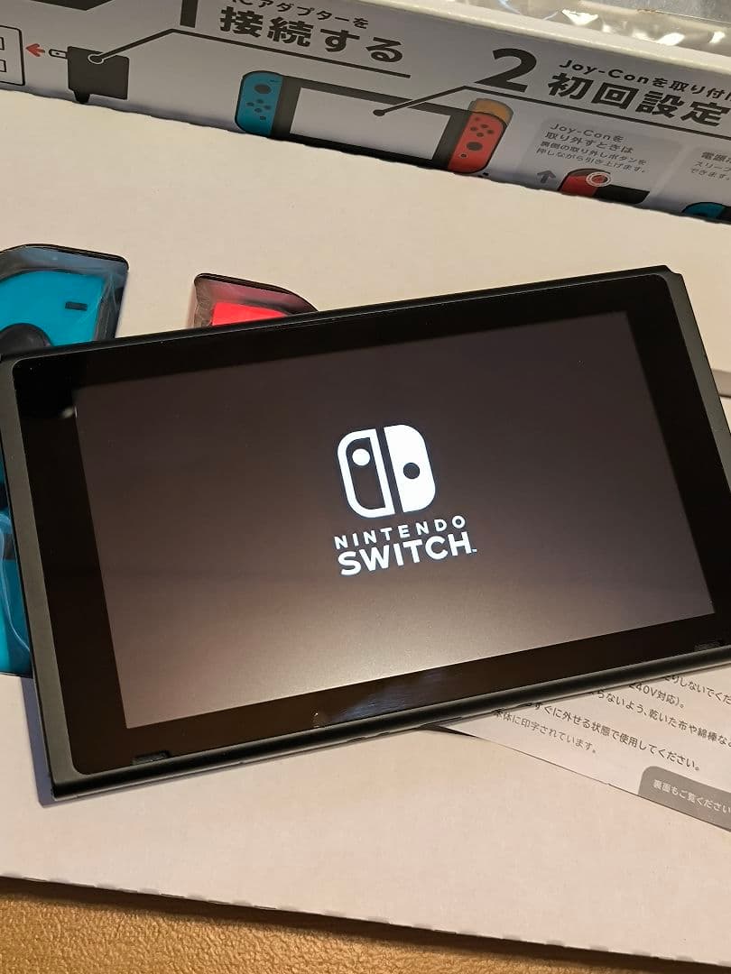 任天堂 switch 本体 hac-001 ジョイコン4本 充電グリップ付き