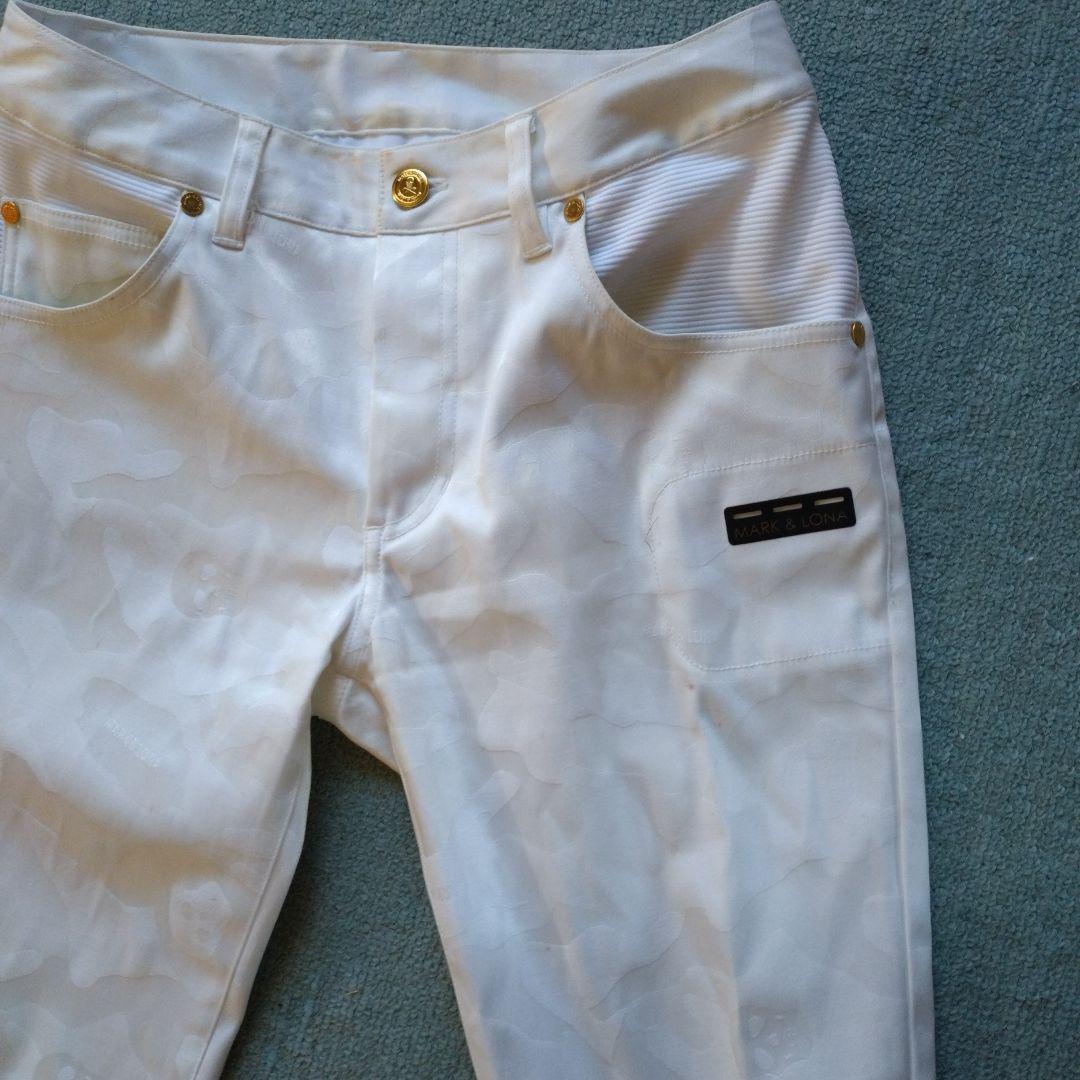 MARK & L. ホワイトパンツ スカル刺繍
