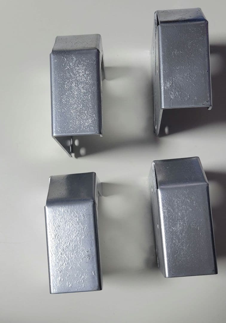 セガ テーブル筐体用のコーナー金具4つセット