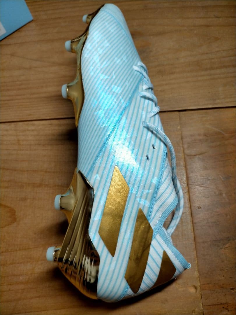 世界1000足限定 メッシスパイク ネメシス19.1