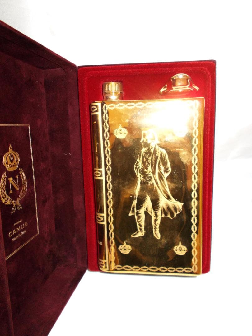 カミュ　ブック　絵画シリーズ　700ｍｌ　６本セット　未開栓