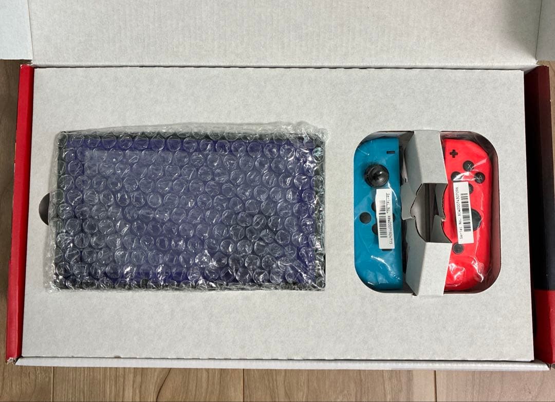 【美品】Nintendo Switch 本体 プロコン×２ 充電スタンド セット