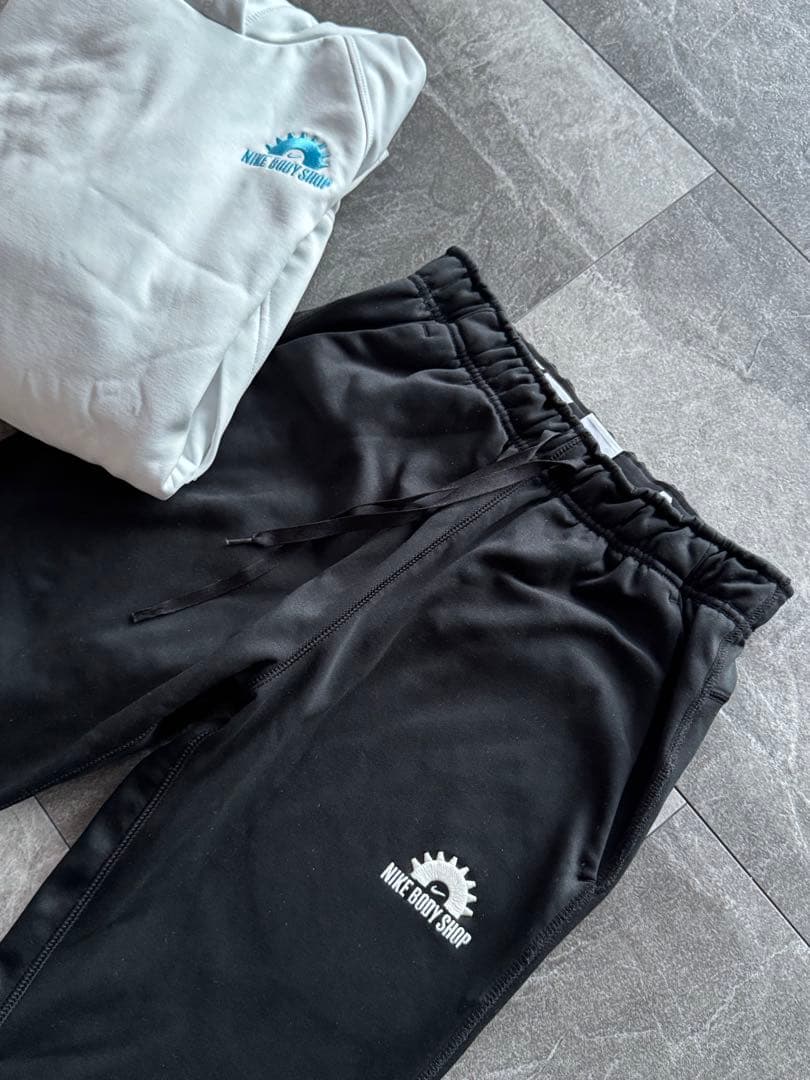 NIKE THERMA-FIT フード付きスウェットセット【美品】