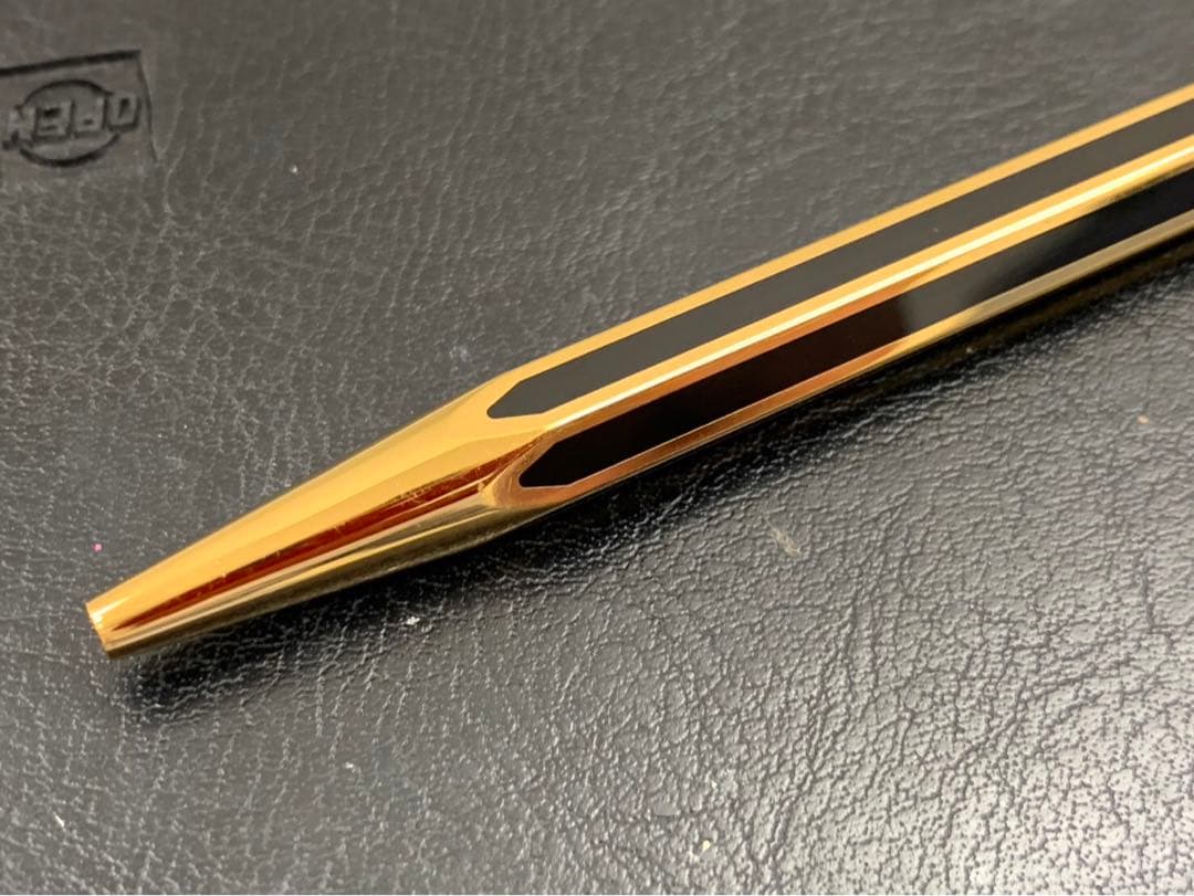 筆記OK良品 カランダッシュ ボールペン ストライプ 金黒 ノック式 青 GP