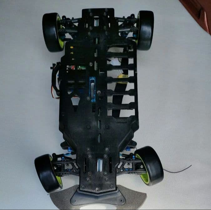 タミヤ ベルトドライブ4WD　TA05 シャーシ　メカ一式オープションパーツ付