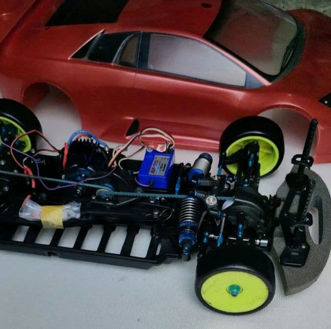 タミヤ ベルトドライブ4WD　TA05 シャーシ　メカ一式オープションパーツ付