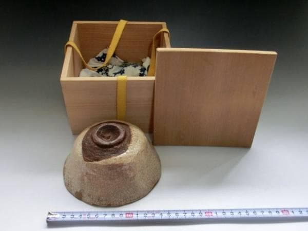 茶碗■李朝 氷結紋 時代物の古茶碗 金継ぎ直し有り 酒器 古玩 時代物 骨董品■