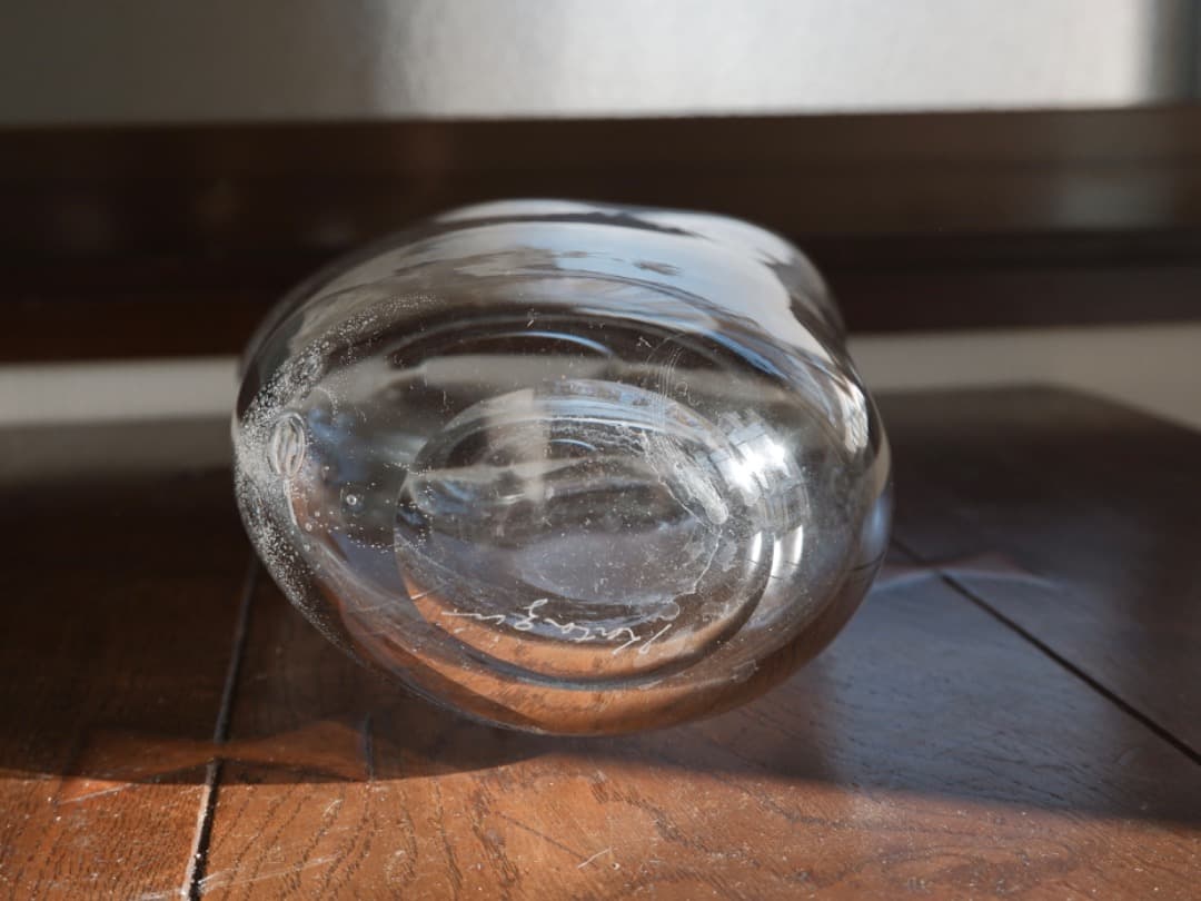 片桐芳明　ガラス　花瓶　宙吹き技法　稀少　華道具　現代芸術　Q1997
