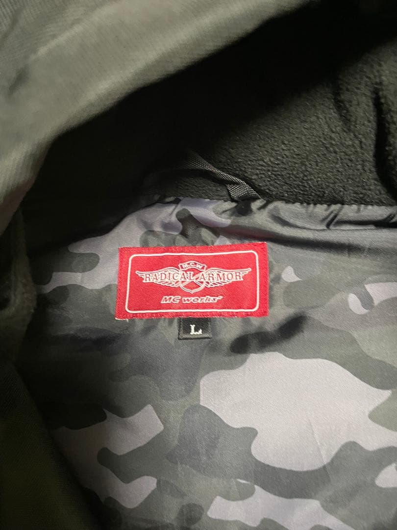 MCワークス　プロテクトウィンターベスト　ブラック×モノトーンカモ　Ｌサイズ