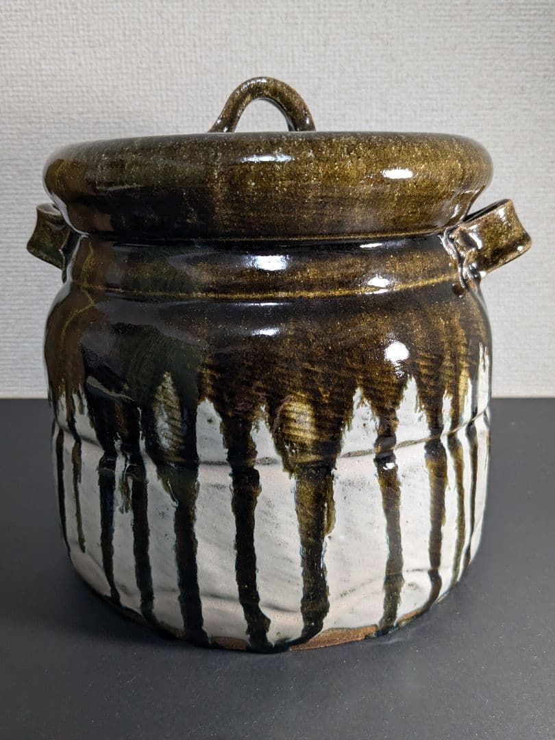 【上作】唐津焼　十三代中里太郎右衛門　叩き朝鮮唐津耳付水指　定価81万円