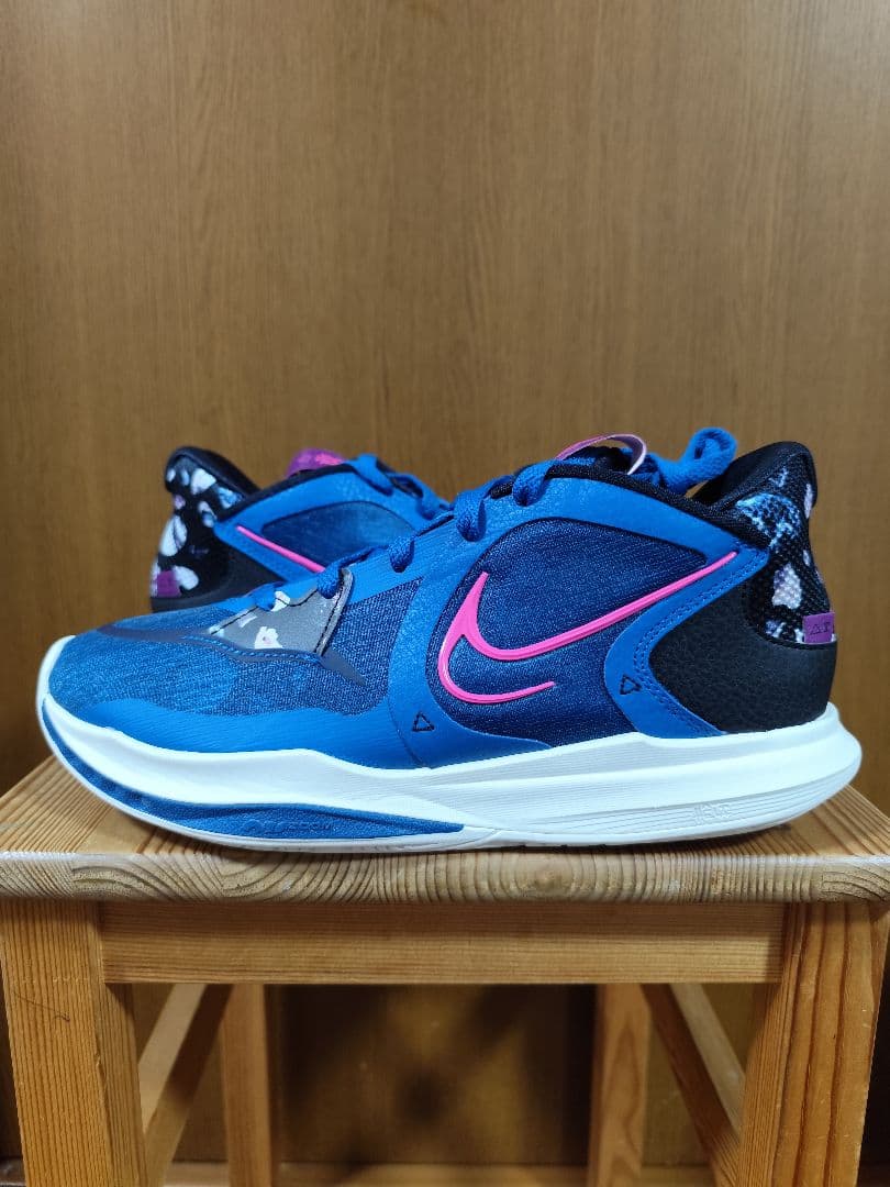 Nike Kyrie Low5　ナイキ　カイリーロー5　27.0cm