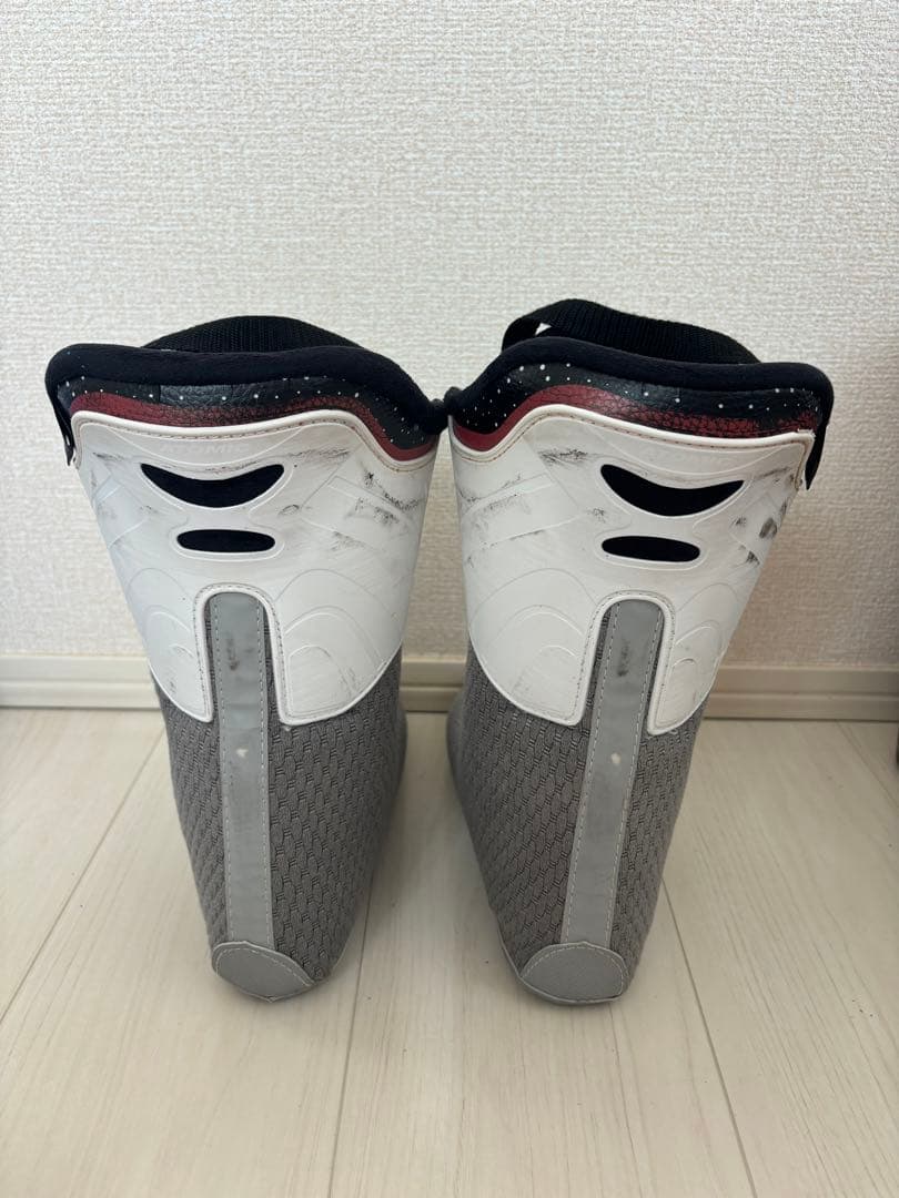 ATOMIC Hawx 90 女性用スキーブーツ