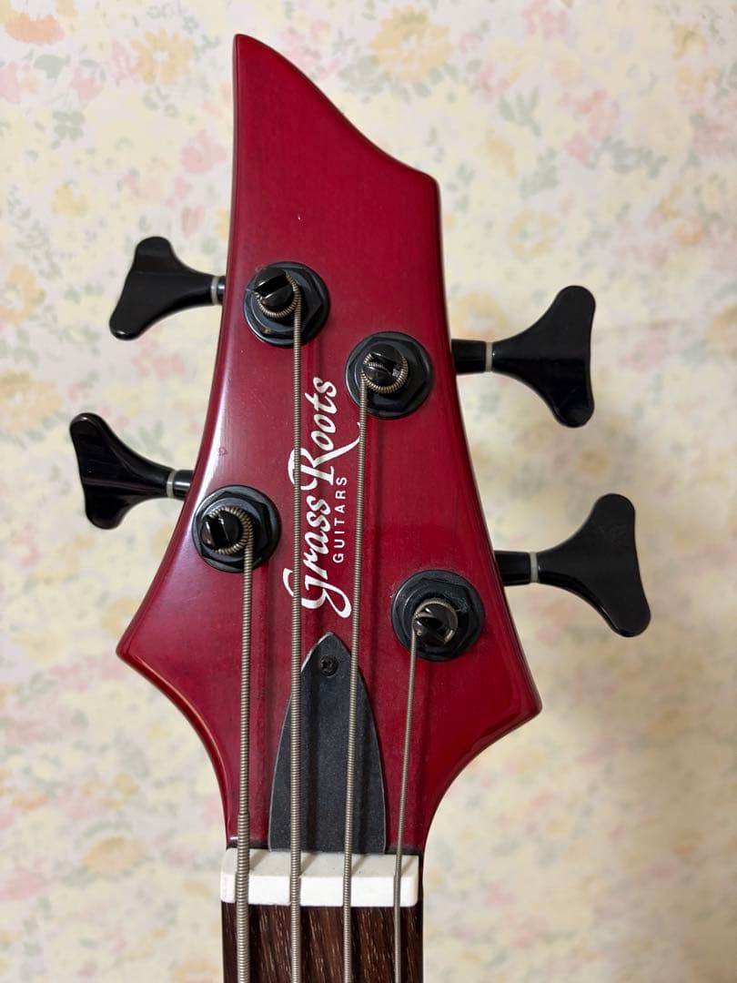 Grass Roots エレキベース レッド