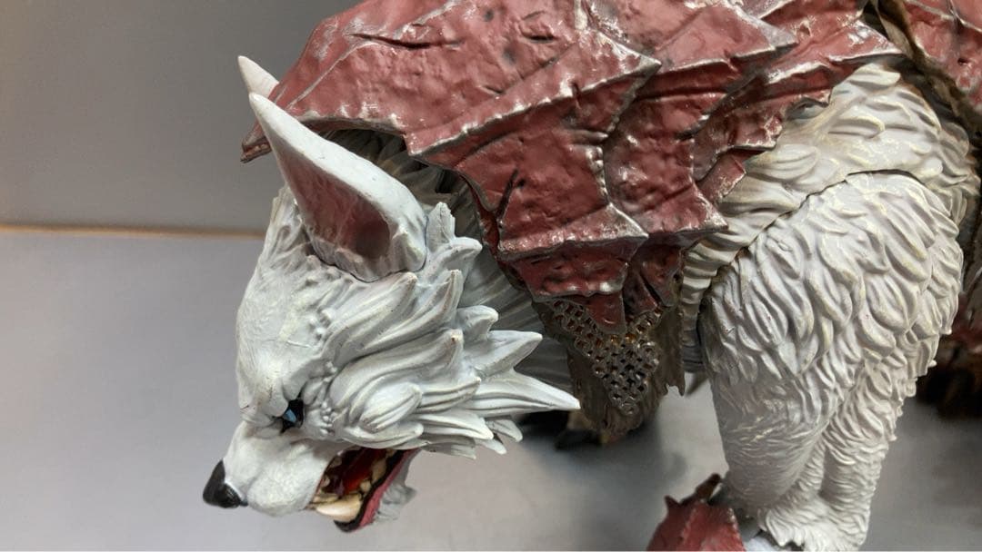 ホワイトアイアンウルフ(ブラットVer.)1/12スケール　フィギュア　④