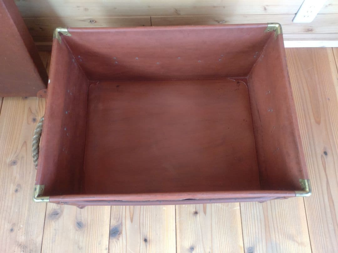 ボテ箱 昭和レトロ 蓋付き 朱いろ 古道具 コンテナ 硬質紙製