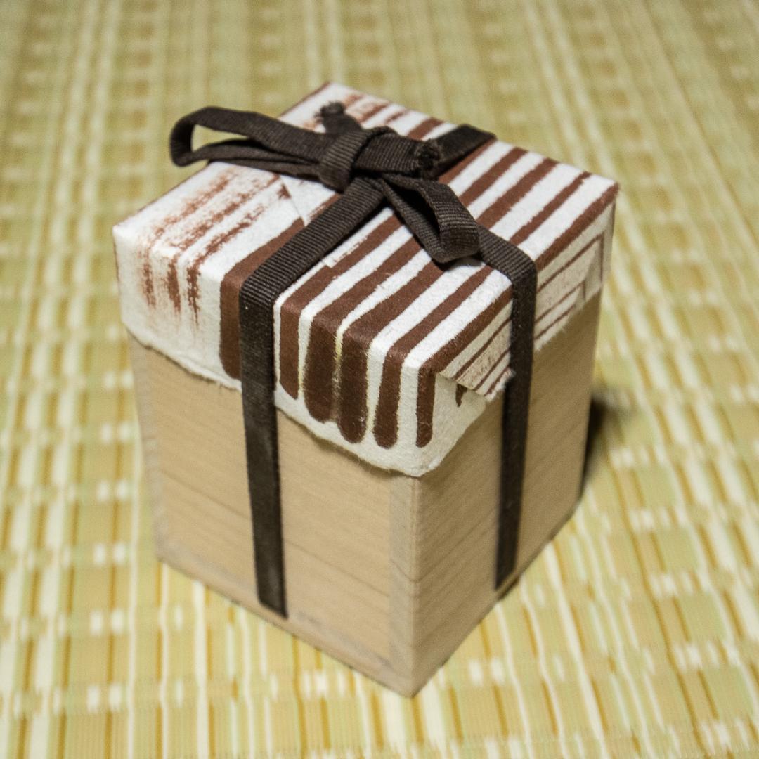 892  波多野善蔵　萩湯呑　共箱