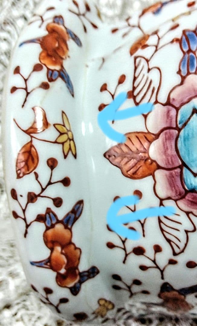 古伊万里 見返り猫 金彩赤絵 五彩絵付　置き物