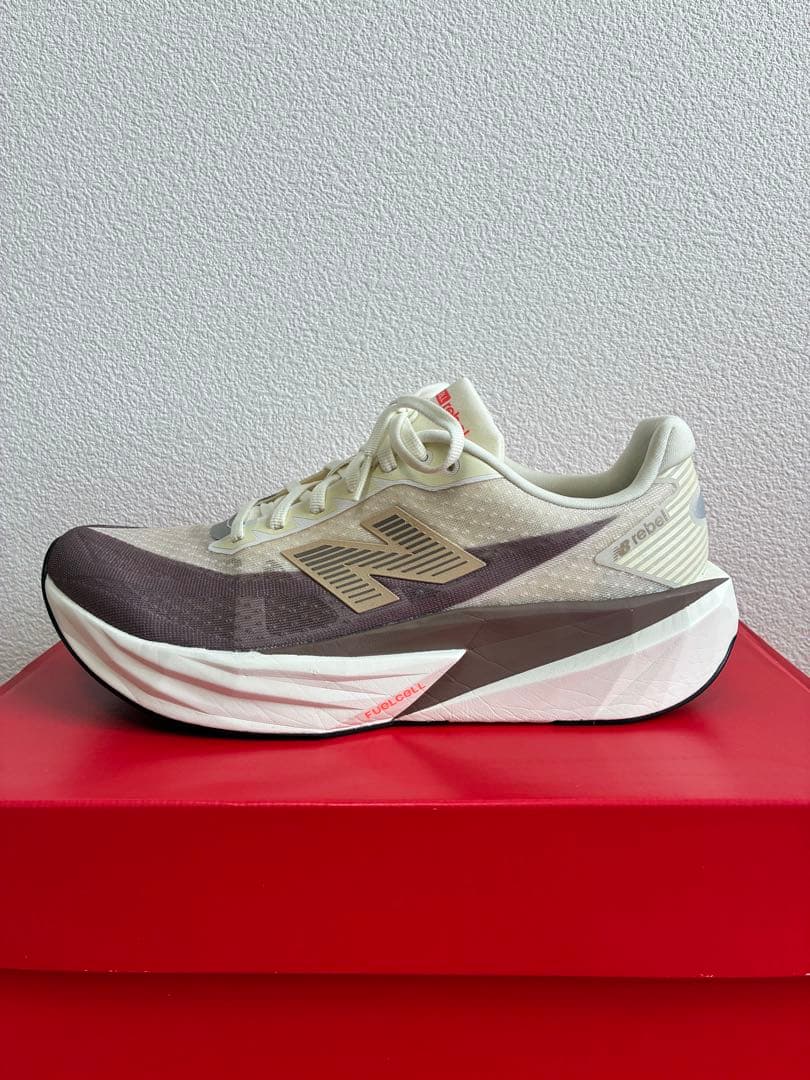 NewBalance Fuelcell Revel v5 26.5cm 幅D