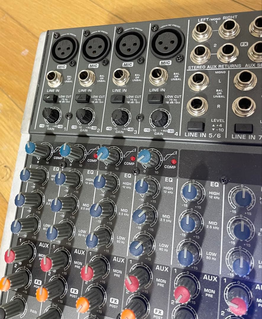 【動作確認済み/１か月保証付き】BEHRINGER XENYX X1204USB