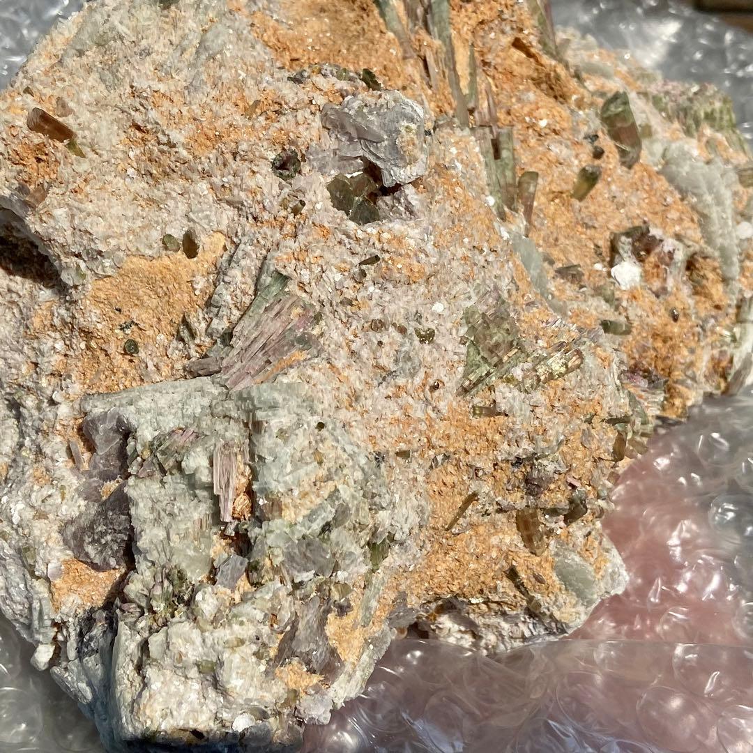 18cm ウォーターメロン　トルマリン　レピドライト　ブラジル　鉱物標本