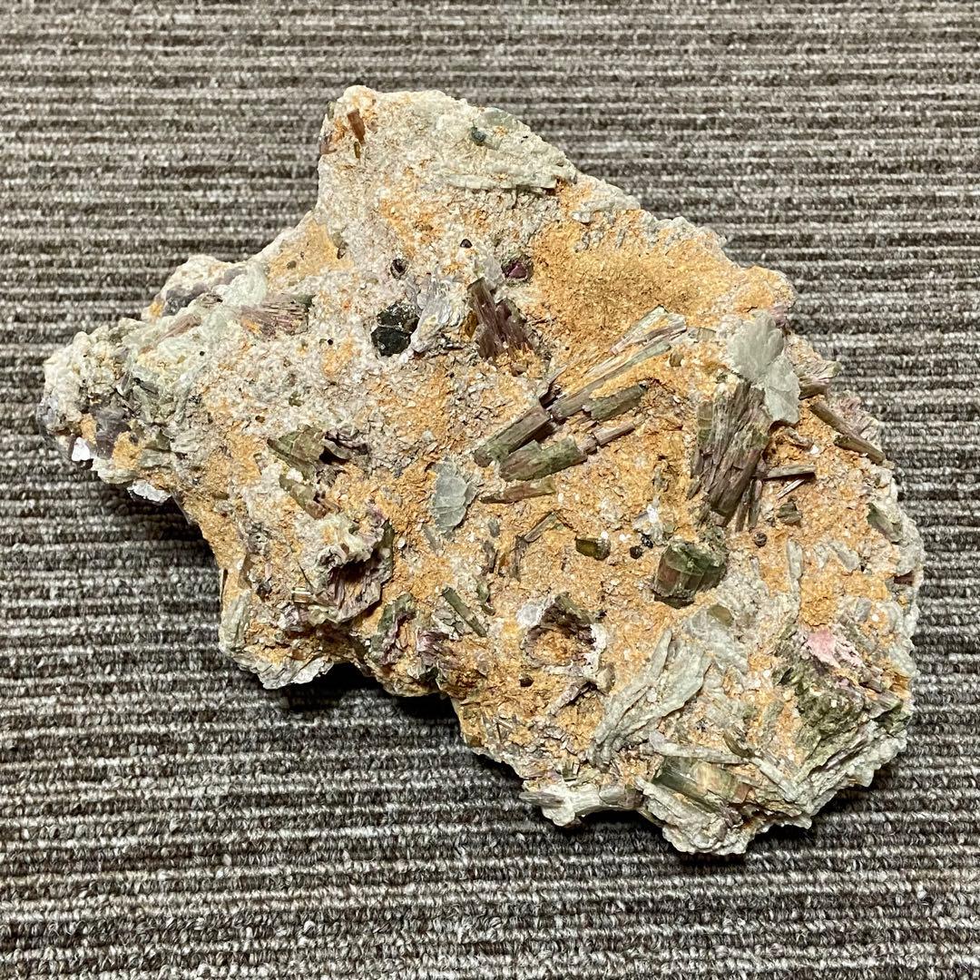 18cm ウォーターメロン　トルマリン　レピドライト　ブラジル　鉱物標本