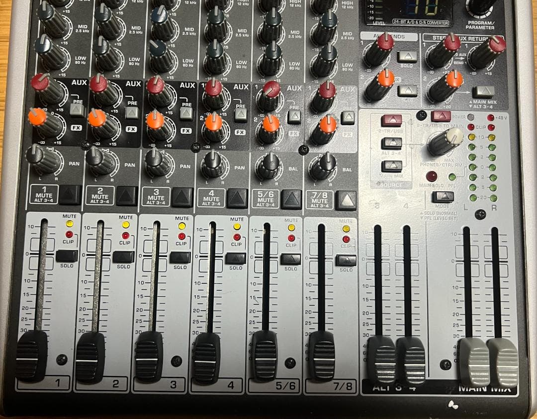 BEHRINGER ベリンガー XENYX X1204USB ミキサー