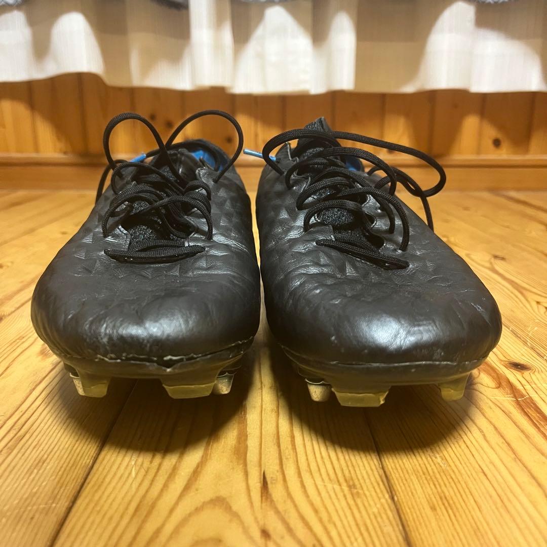 adidas サッカーシューズ 黒/青スパイク