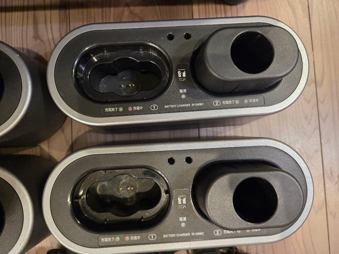 TOAワイヤレスマイクチューナーチャージャーセットIR-200M300M702T