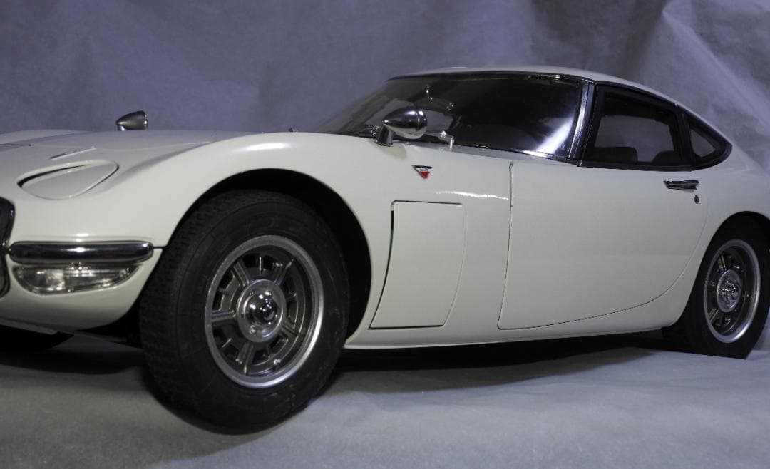 ミニカー Hachette TOYOTA 2000GT 1/8