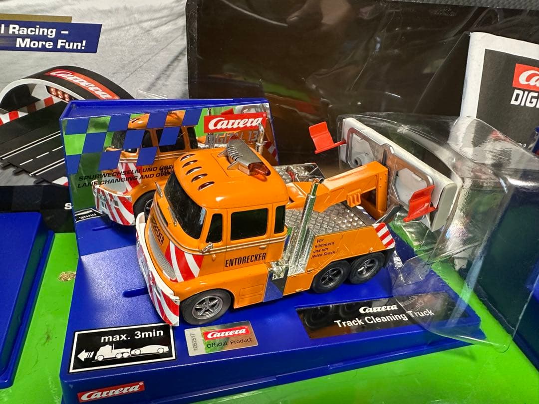 CARERA デジタル　1/32大型スロットカー+オプション？数点付き