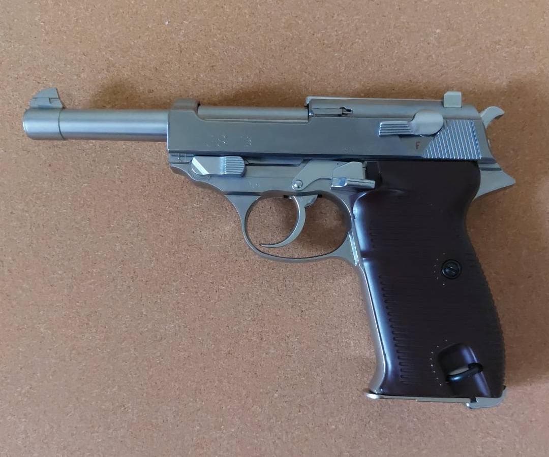 P38 MAXI ガスガン シルバー　未使用品