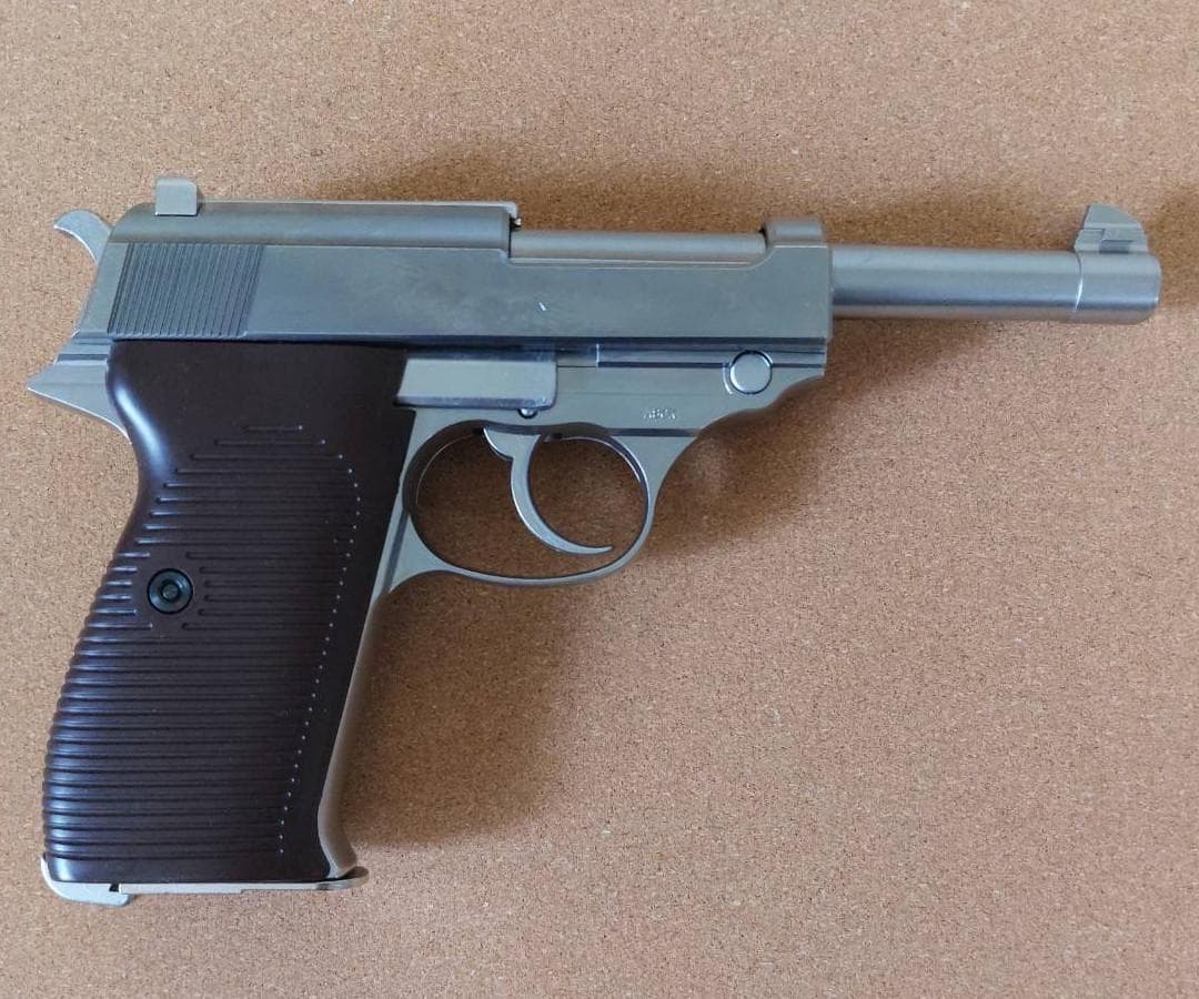 P38 MAXI ガスガン シルバー　未使用品