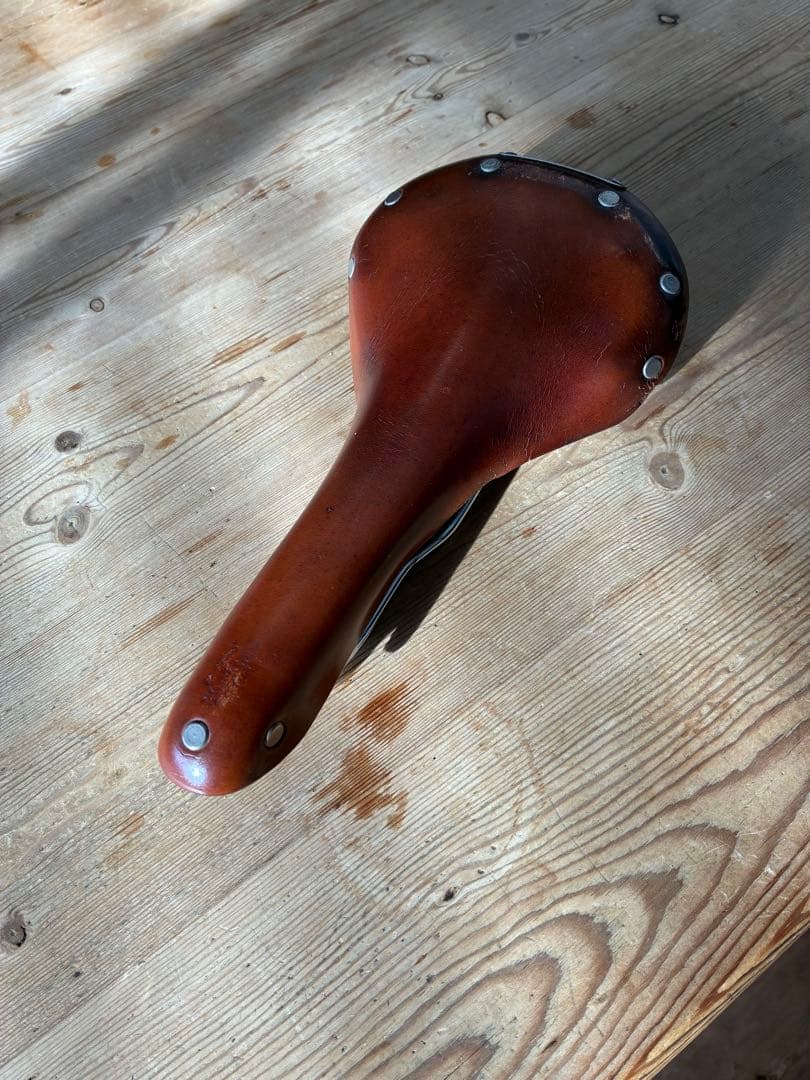 BROOKS レザー　サドル　皮革　サドル