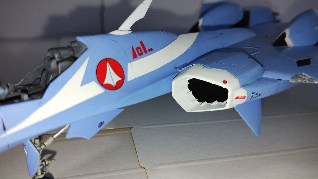 プラモデル完成機　1/72　VF-11Bと、VF-22Sの2機セット