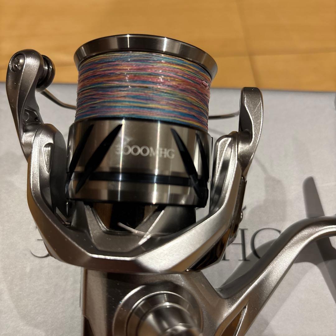 SHIMANO 23STRADIC 3000MHG スピニングリール